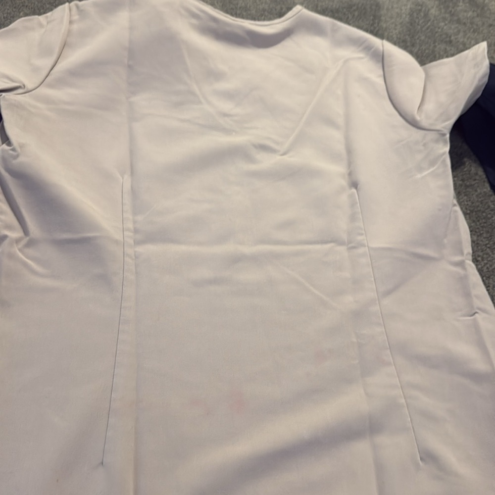 3 Sets of Figs Scrub Pants in Purple, khaki and Navy, all sized XXS - Picture 5 of 7